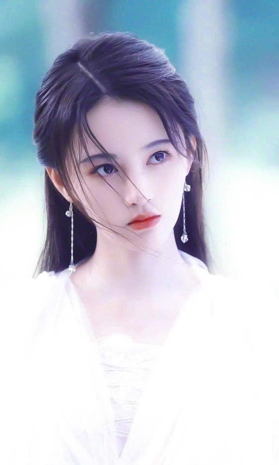 鞠婧祎搞笑爆料事件视频,笑料百出，网友直呼“太可爱”